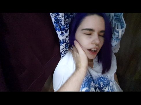 ❤️ Atradu savu māsu skapī un palīdzēju viņai beigt. ❤️ Kaltais porno pie lv.porn-mz-com.ru ❤